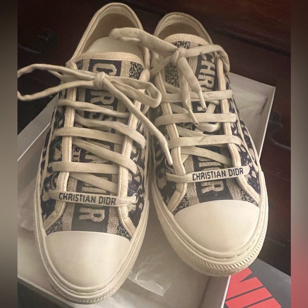 Walk’n’Dior Sneakers ‼️SOLD‼️